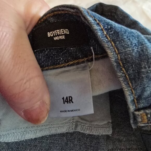 New with Tags Express Distressed Jeans Size 14 Regular Cut Hemm Mid RIse - Picture 7 of 10